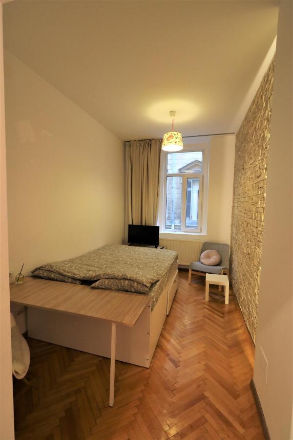 Cozy Old Town Apartment - Free Minibar 부쿠레슈티 외부 사진